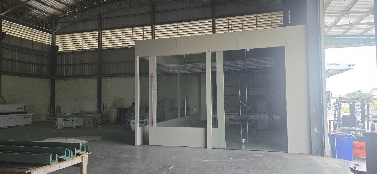 Material stock and warehouse